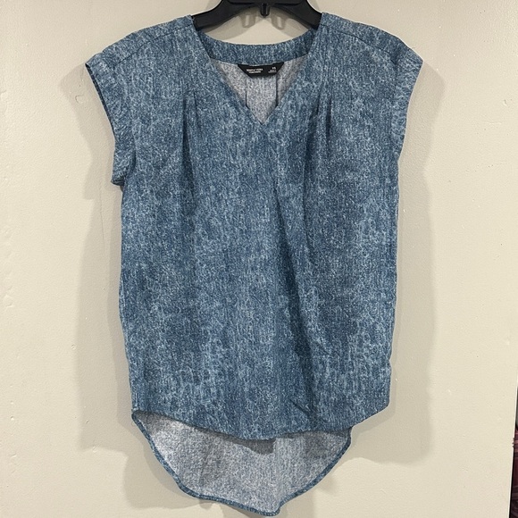 Simply Vera Vera Wang Tops - Simply Vera Vera Wang Blue V-Neck Blouse XS Rayon blend